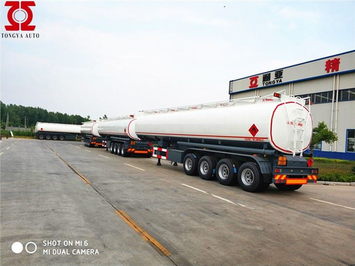 4 Assen Brandstof Tankwagen