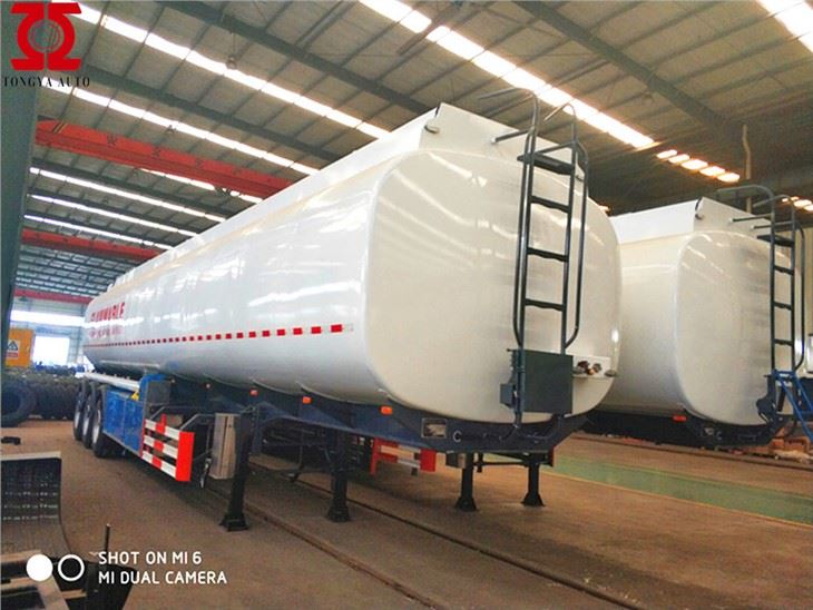 Olietankeraanhangwagen