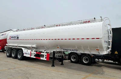 3 Axle Oil Tanker Semi Trailer te koop