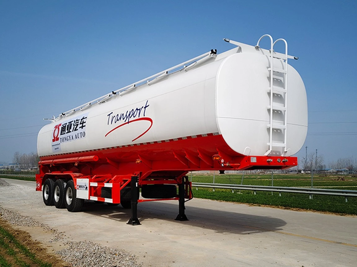 Semi -trailer van een enkele banden olietanker