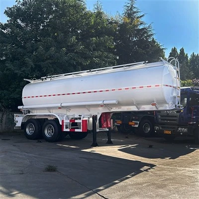 Hoge kwaliteit 2 assen brandstoftanker oplegger olietanker oplegger aangepast