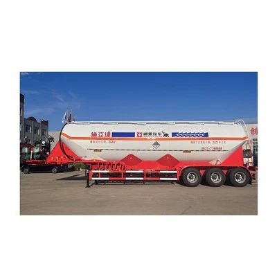 Semi -trailer van poedertanker
